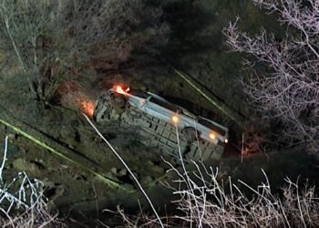 Maden işçilerini taşıyan minibüs devrildi;2 ölü,10 yaralı