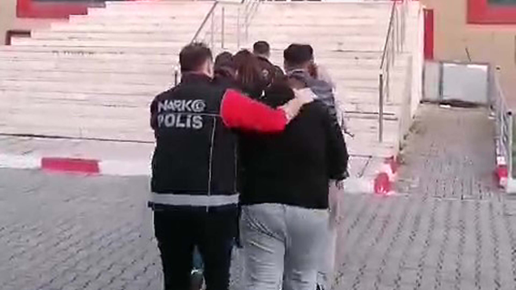 Manisa'da 4 bin 396 sentetik hap ele geçirildi; 4 tutuklama