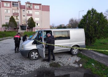 Otoparkta minibüsü park ettikten sonra tabancayla vurularak öldürüldü