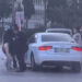 Tartıştıkları kadını otomobilden indirip bıraktılar; o anlar kamerada