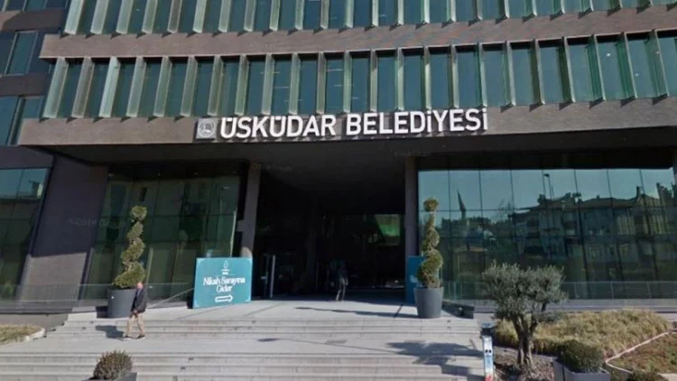 Üsküdar Belediyesi'ne operasyon: 20 gözaltı