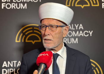Yunanistan halkın seçtiği müftüleri, biz de onların tayin ettiklerini kabul etmiyoruz