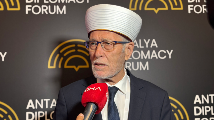 Yunanistan halkın seçtiği müftüleri, biz de onların tayin ettiklerini kabul etmiyoruz