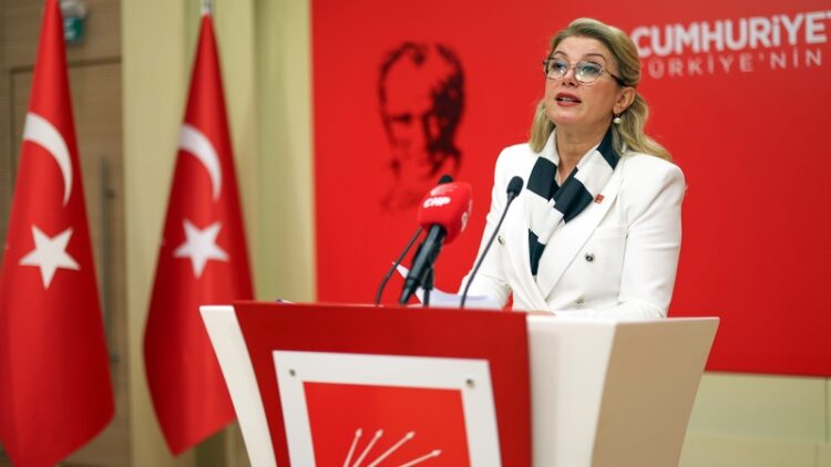 CHP’li Asu Kaya’dan sert mesaj: "Belediyeler Sarayın değil, halkındır!"