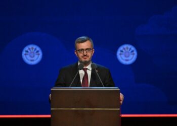 Burhanettin Duran'dan Çanakkale Kara Savaşları'nın 111'inci yıl dönümü mesajı