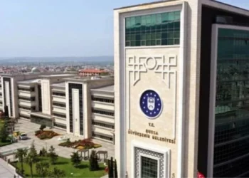 Bursa Büyükşehir Belediyesi AK Parti'ye geçti
