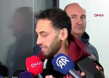 Hakan Çalhanoğlu: 24 yıl sonra başardığımız için çok gururluyum / Haber eklendi