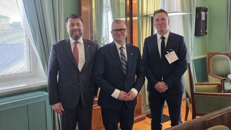 Tera Holding Yönetim Kurulu Başkanı Tezmen, Helsinki’de temaslarda bulundu