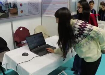 Ortaokul öğrencilerinden ‘zorbalığa karşı dijital kalkan’