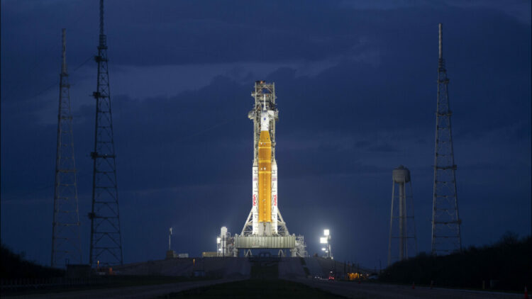 Ay’a dönüş için geri sayım başladı