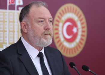 DEM Parti'li Temelli: Krizler, Kürt meselesinin demokratik çözümü konusunda atılacak adımların zaruretini gösteriyor