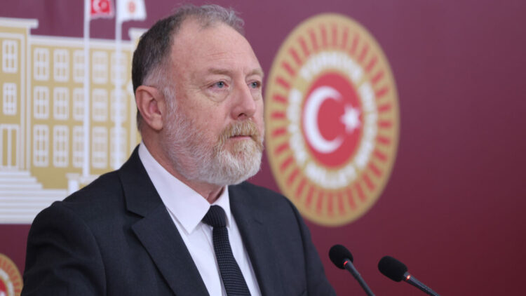 DEM Parti'li Temelli: Krizler, Kürt meselesinin demokratik çözümü konusunda atılacak adımların zaruretini gösteriyor