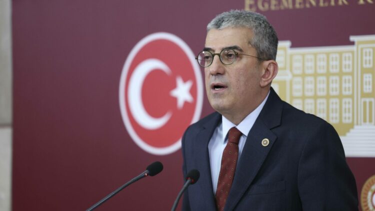 CHP'li Günaydın: CHP, akçalı ve ahlaki meselelerde sınırı aşan herkesi ihraç edecektir