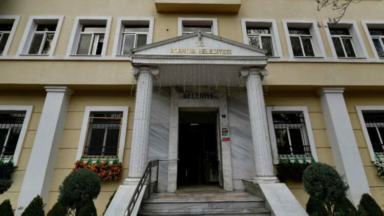 Bornova Belediyesi yöneticilerine ‘dolandırıcılık' ve ‘resmi belgede sahtecilik’ soruşturması