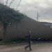 Aydın'da fırtına nedeniyle iş yerinin çatısı uçtu
