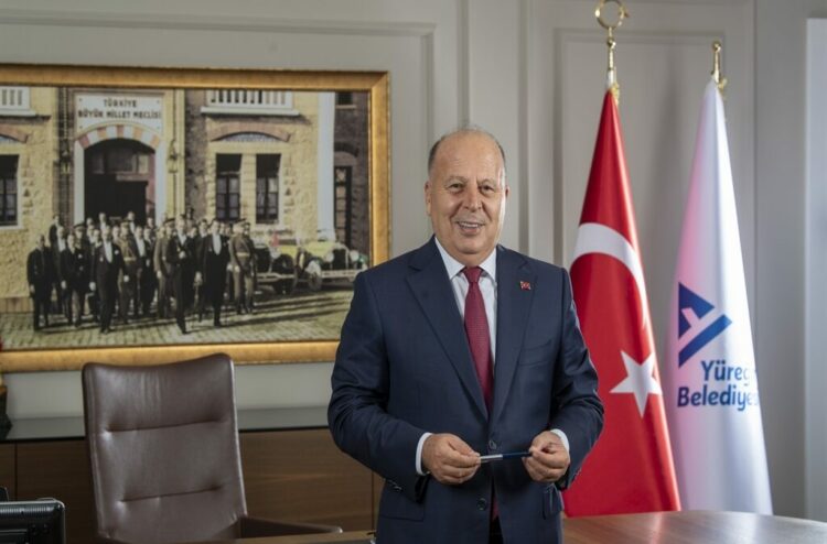 Yüreğir Belediye Başkanı Demirçalı'nın yargılanması cuma gününe ertelendi