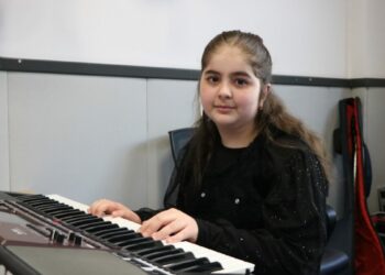 His kaybı ile sağ kolunu kullanamayan Zeynep, 2’nci kez hastalığını yendi