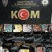 Araçta binlerce kaçak elektronik sigara tütünü ele geçirildi