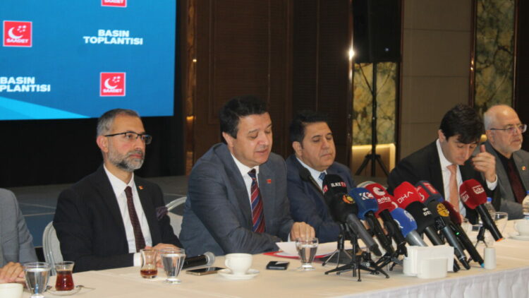 Arıkan: Türkiye’mizin gerçekten yaşanabilir olmasını istiyorsak terörü bitirmeliyiz