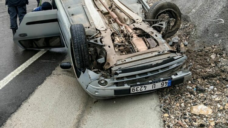 Malatya’da otomobil takla attı: 5 yaralı