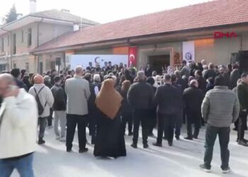 Millet kıraathanesi, gar atölye ve gar kafe açıldı