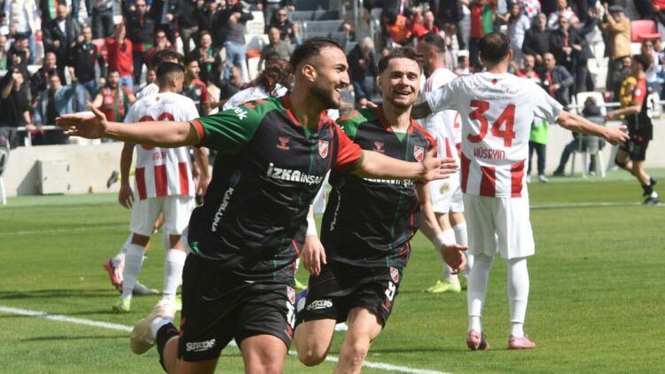 Karşıyaka şan, Bornova can derdinde