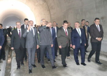 Bakan Uraloğlu: 2053 yılında trenle 48 saatte tüm Türkiye’yi gezeceğiz
