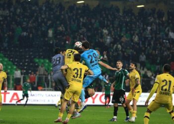 Sakaryaspor-İstanbulspor: 2-2