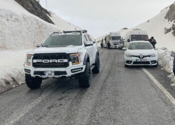 Şırnak kara yolu çığ nedeniyle kapandı