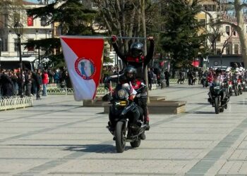 İstanbul'da Türk Polis Teşkilatının 181. yıl dönümü kortej geçişiyle kutlandı
