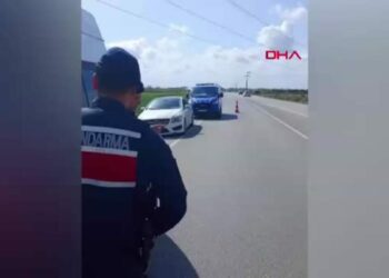 Osmaniye’de işçi servisiyle minibüs çarpıştı: 3 yaralı