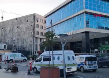 Serik Belediye binasına av tüfeğiyle ateş açan şüpheli gözaltına alındı