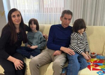 DMD'li Gökalp'in annesi: İkizinden elleri ayrılmasın