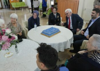Polis Teşkilatı'nın 181'inci yılında Etiler Huzurevi'nde kalan emekli personele ziyaret