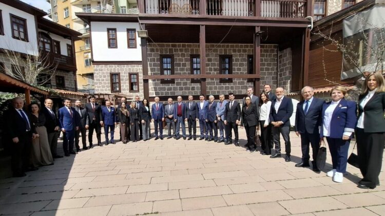 AK Parti'li Ala: Gündemimizde seçim yok