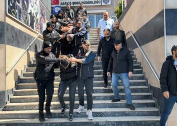 Dijital ortamda suç ağı operasyonu: 10 şüpheli adliyeye sevk edildi