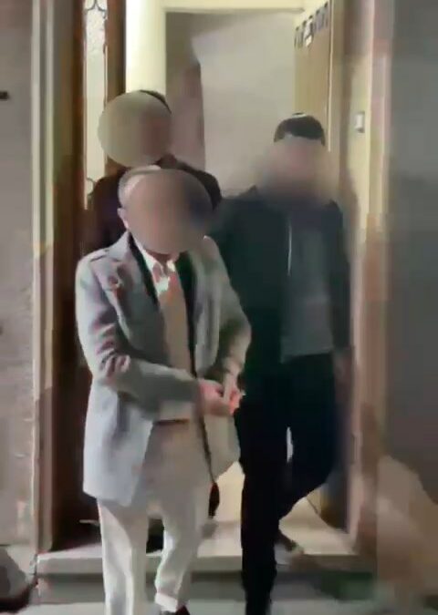 Polis tarafından aranırken sağlıksız ortamda diş polikliniği çalıştırırken yakalandı