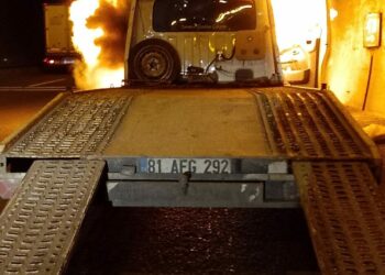 Bolu Dağı Tünelinde oto kurtarıcı yandı