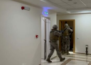 İstanbul'da DEAŞ operasyonu: 17 gözaltı