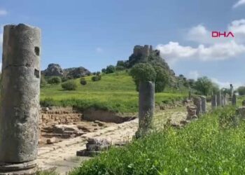Bakan Ersoy, Antik Kenti gezdi