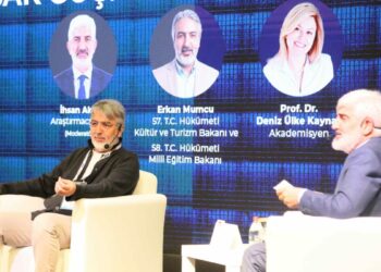 Erkan Mumcu: Türkiye, 'etkin tarafsızlık' politikasıyla saygınlık kazandı