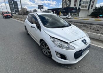Otomobilin çarptığı Sima Nur ağır yaralandı