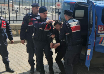 Bursa’da babayla oğlunu öldürüp, diğer oğlunu yaralayan şüpheli adliyede