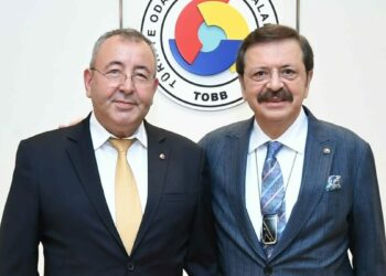 TOBB Başkanı Hisarcıklıoğlu: Türkiye'de turizmin ufkunu açan yerlerden biri Kuşadası oldu