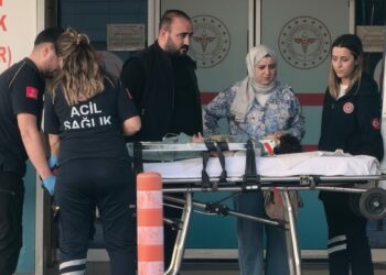 Bursa’da 1’inci kat balkonundan düşen çocuk ağır yaralandı