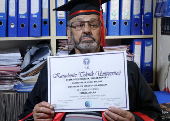 77 yaşındaki arzuhalcinin üniversite azmi