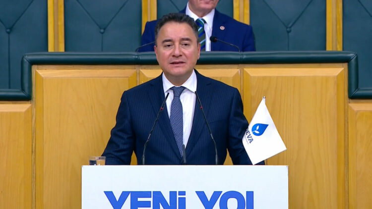 Babacan: Merkez Bankası son 40 günde 49 milyar dolar rezerv sattı