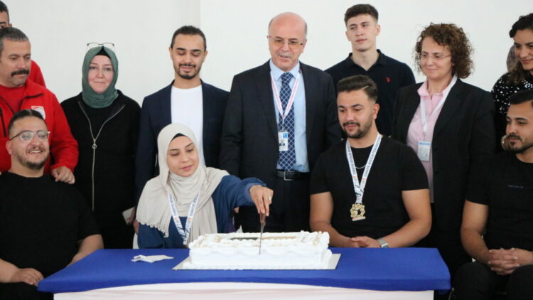 TÜBİTAK projesiyle spora başlayan 2 fizik tedavi hastası, atıcılıkta Türkiye şampiyonu oldu