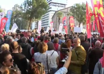 Meslek Fabrikası eyleminin 3’üncü gününde miting düzenlendi
