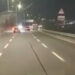Kağıthane’de 2 otomobilin çarpışarak bariyere vurduğu anlar kamerada: 1 yaralı